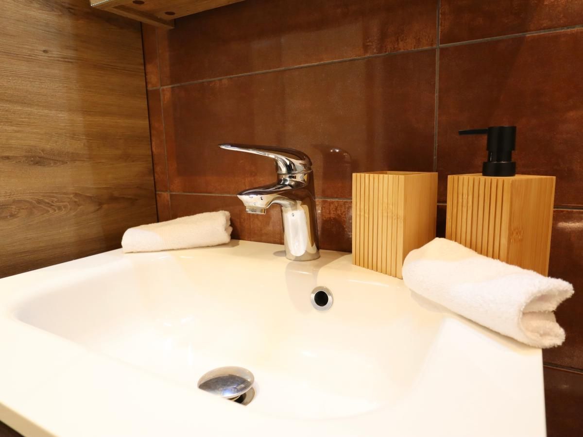 Guest house 051011 - Holiday property Limburg - Sonnig Bungalow