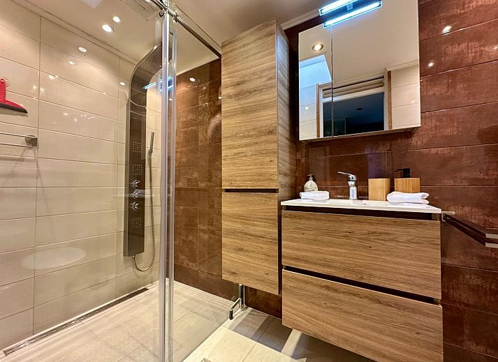 Guest house 051011 - Holiday property Limburg - Sonnig Bungalow