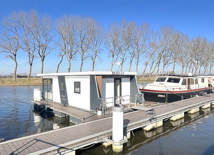 Verblijf 111358 • Vakantiewoning Belgische kust • Houseboat Maxim Jr 