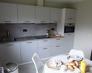Moderne keuken van Casa Rosalie in Lokeren, vakantiehuis met eetruimte in Oost-Vlaanderen, Belgi.