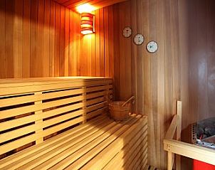 Gezellige sauna in vakantiehuis Chez Mari-Jo, Saint-Jacques, Ardennen, Belgi voor ontspanning.